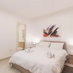 Stunning 3br In Gozo With Access To Pool By 360 Estates 아파트 자프라
