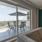 아파트 Stunning 3br In Gozo With Access To Pool By 360 Estates 자프라
