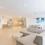 아파트 Stunning 3br In Gozo With Access To Pool By 360 Estates 자프라