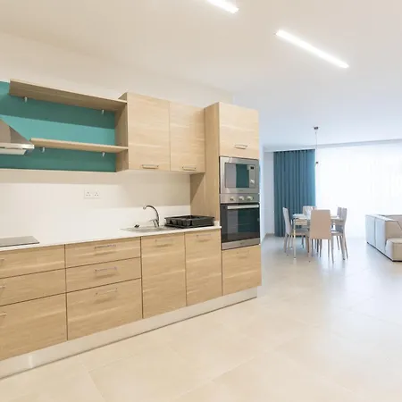 Apartman Stunning 3br In Gozo With Access To Pool By 360 Estates
