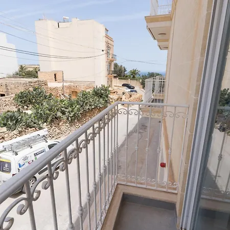 Stunning 3br In Gozo With Access To Pool By 360 Estates